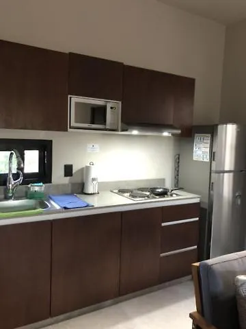 アパート Departamento Para 4 Personas Suenitos En バカラル